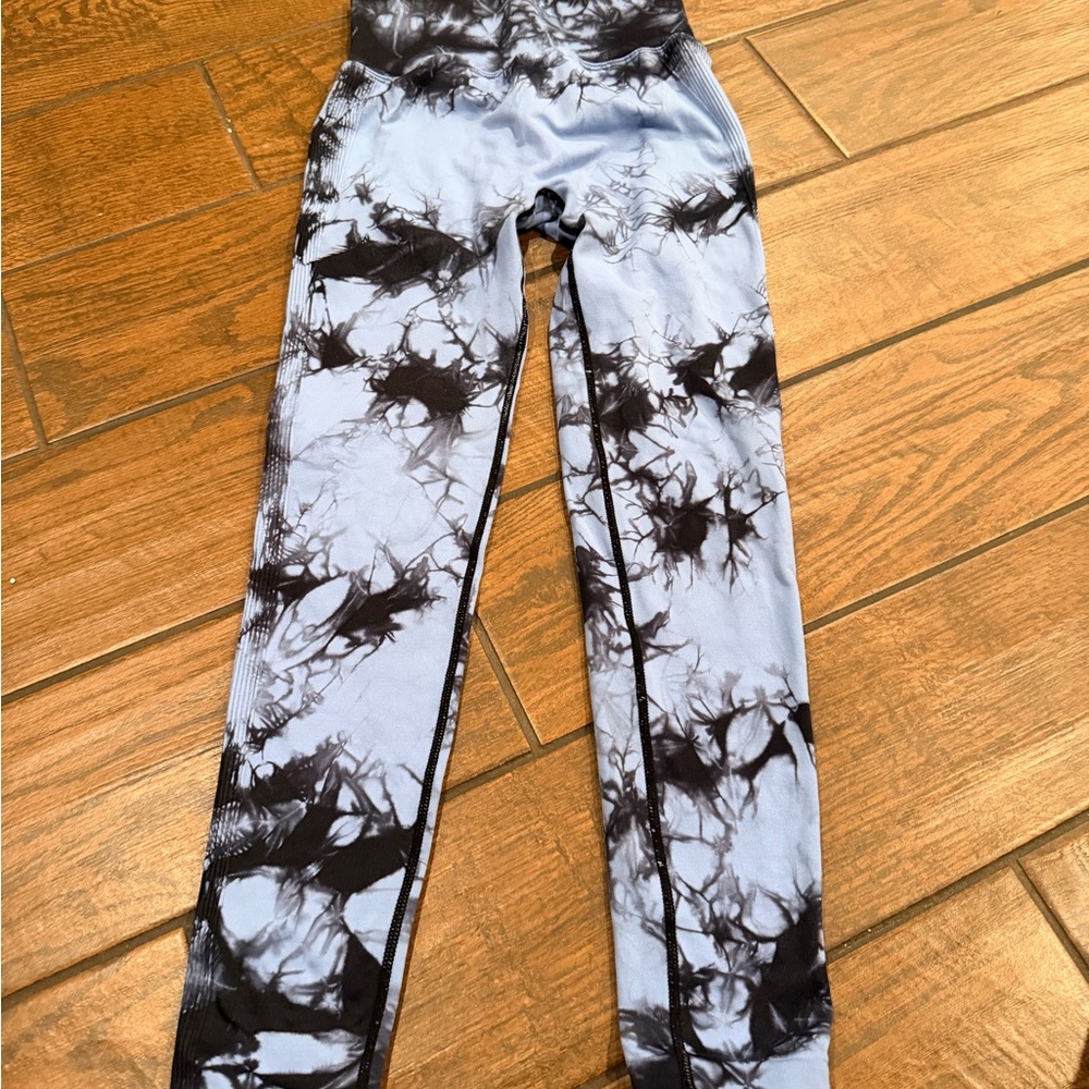 Stylish Tie-Dye Leggings